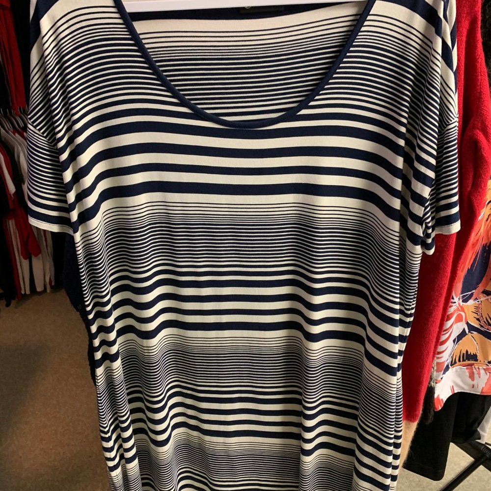 Versona T-shirt Dress